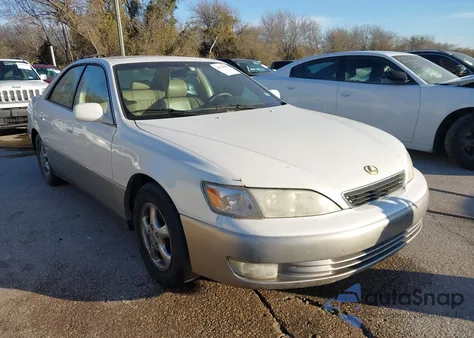 1999 Lexus Es 300 из США, поврежденный, VIN JT8BF28G1X5055511